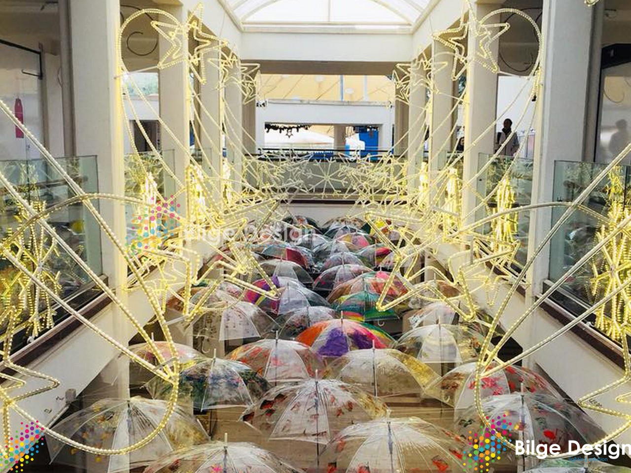 https://bilgedesign.com/images/referans/3276231997-oasis-avm-yilbasi-isik-motif-suslemesi-bodrum.jpg